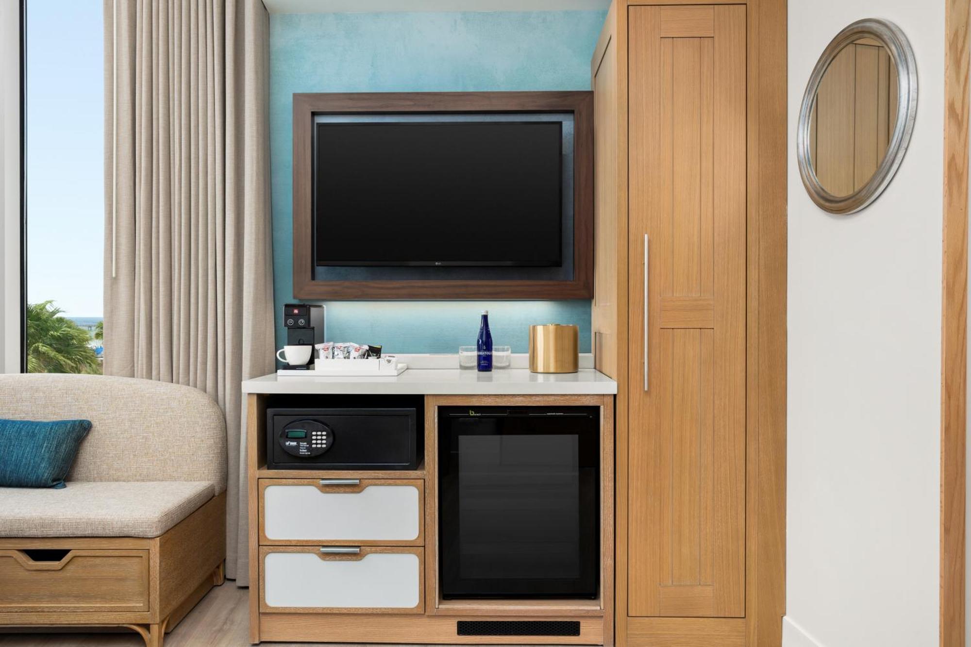 The Hiatus Clearwater Beach, Curio Collection By Hilton Exterior photo