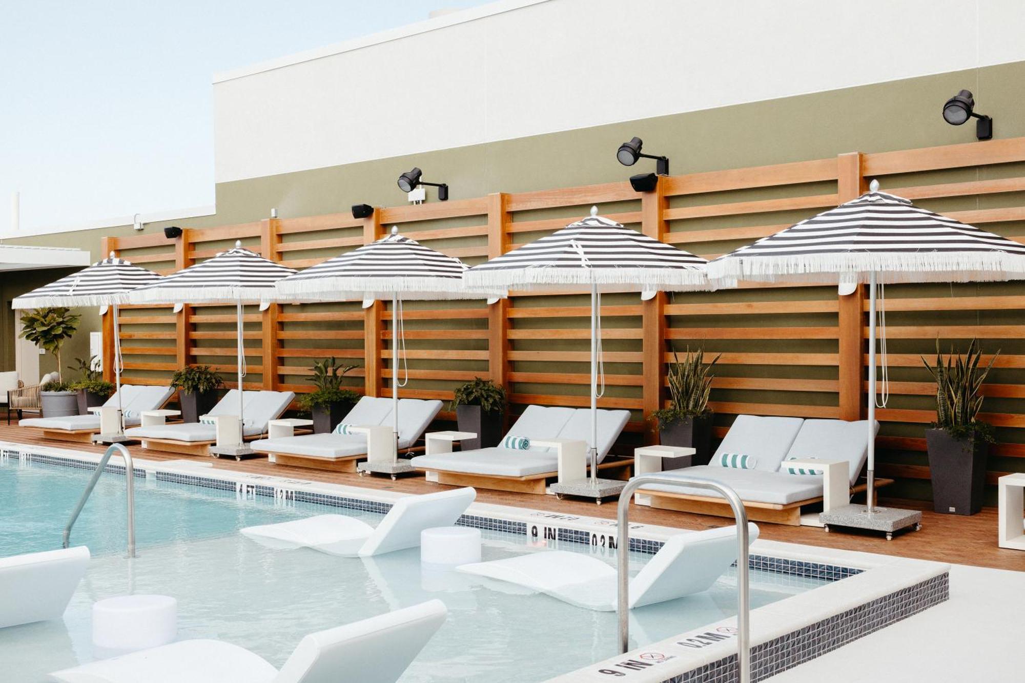 The Hiatus Clearwater Beach, Curio Collection By Hilton Exterior photo